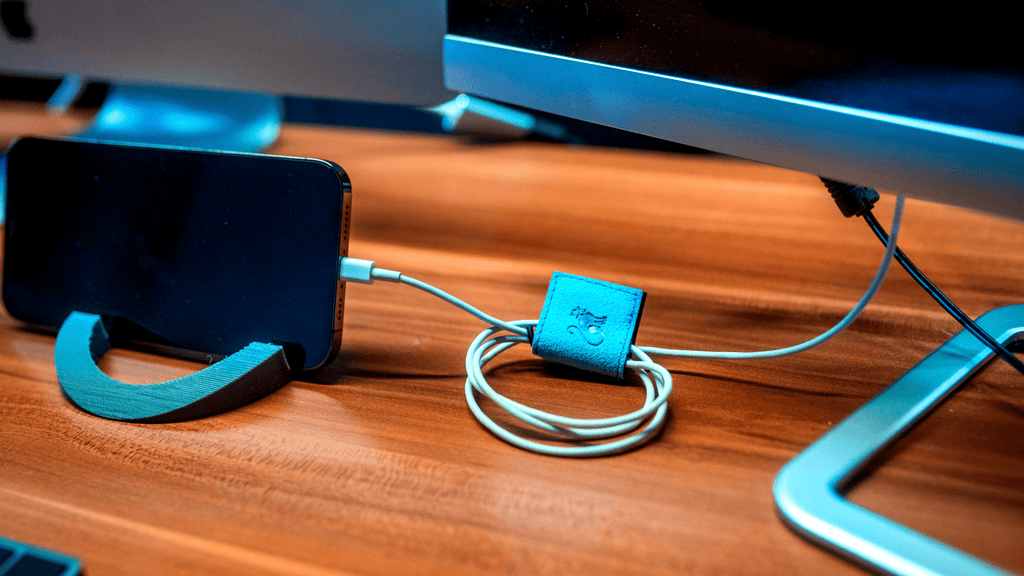 Agent Monkey Multitool | Cable Organizer | Ocean Blue - Deskology